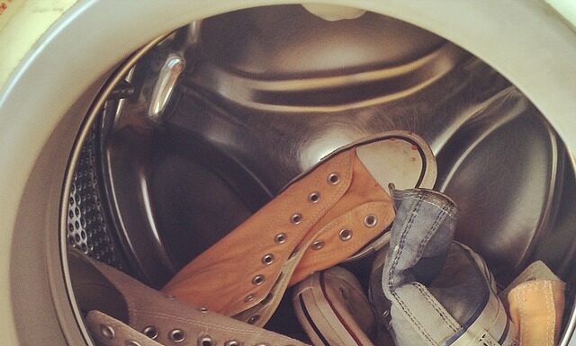 Jak prać buty w pralce? Jak prać buty w pralce?